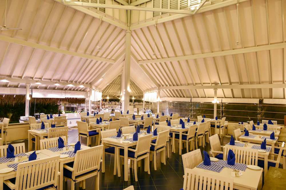 Main Restaurant at Adaaran club Rannalhi thumbnail 3